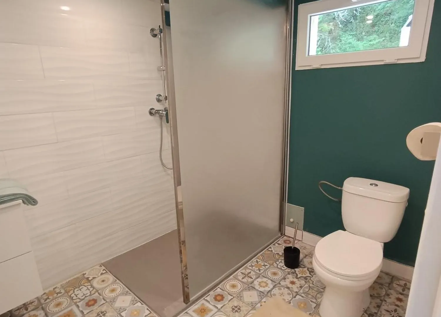 Le Clos Des Romarins Chambre Orchidee Belmontet France
